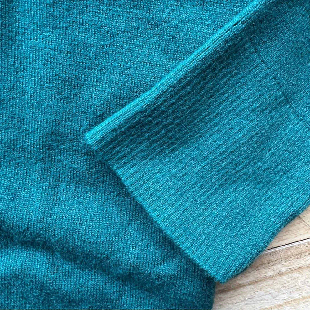 Tek Gear‎ Forest Green Swaeter Hoodie women’s size medium - Picture 4 of 6